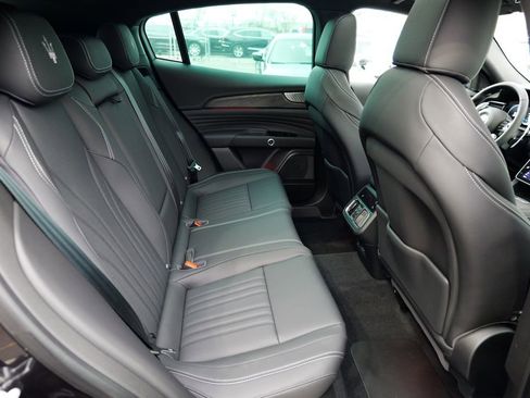 New 2025 Maserati Grecale GT image 32