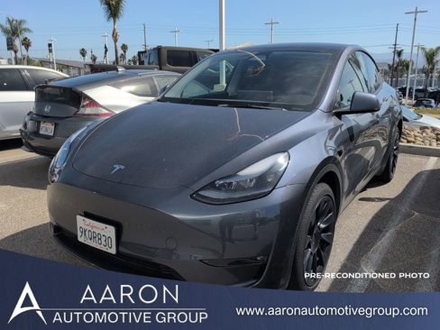 Used 2023 Tesla Model Y Long Range AWD/4WD image 1