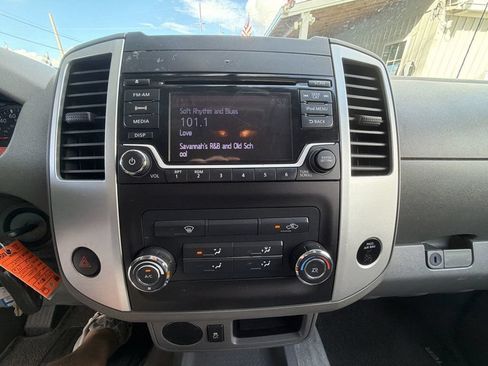Used 2018 Nissan Frontier SV RWD image 17