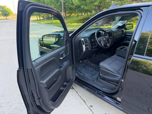Used 2018 Chevrolet Silverado 1500 LT w/ All Star Edition AWD/4WD image 12