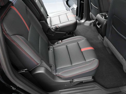 New 2026 Chevrolet Traverse RS image 27