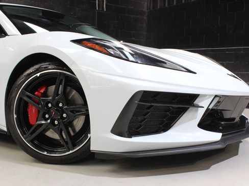 Used 2020 Chevrolet Corvette Stingray Premium Cpe w/ 3LT Preferred Equipment Group image 12