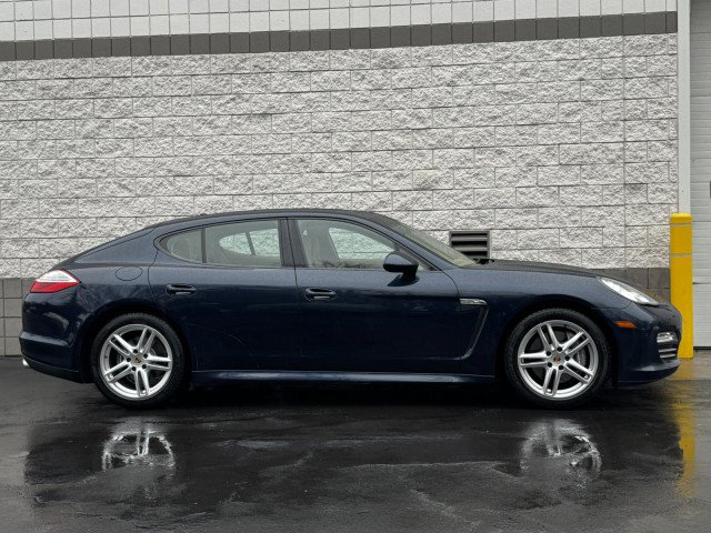 Used 2013 Porsche Panamera 4 w/ Bose Audio Pkg AWD/4WD image 15