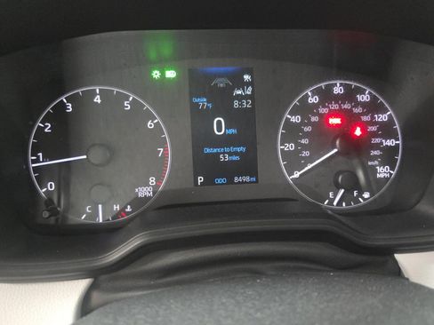 Used 2025 Toyota Corolla SE FWD image 12