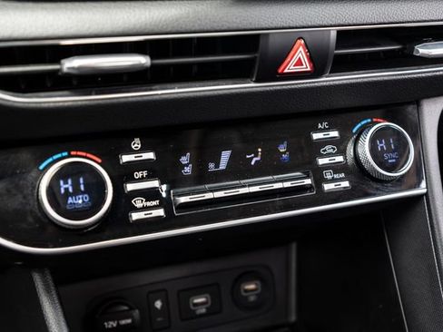 Used 2020 Hyundai Sonata Limited FWD image 28
