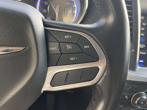 Used 2021 Chrysler 300 Touring w/ Sport Appearance Package RWD image 30