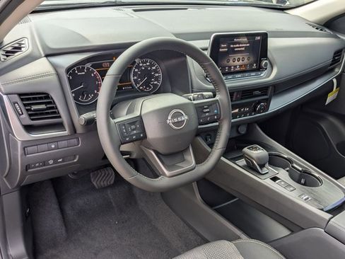 New 2026 Nissan Rogue SV FWD image 3