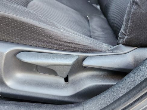 Used 2020 Toyota Prius Prime LE image 10