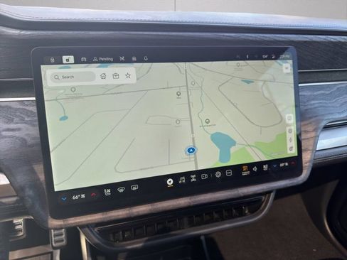 Used 2022 Rivian R1S Launch Edition AWD/4WD image 18