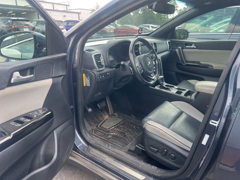 Used 2018 Kia Sportage EX w/ EX Sport Appearance Package FWD image 5