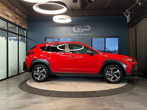 Used 2024 Subaru Crosstrek 2.0i Premium image 2