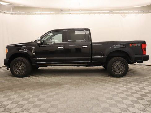Used 2019 Ford F250 Platinum w/ Platinum Ultimate Package AWD/4WD image 2