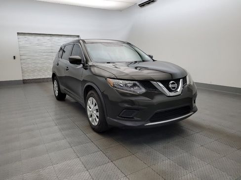 Used 2016 Nissan Rogue S w/ S Family Package FWD image 13
