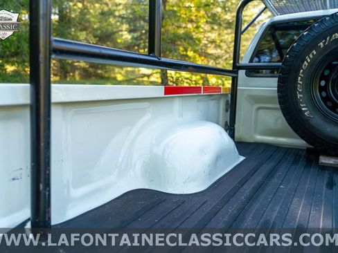 Used 1989 Toyota Pickup Deluxe image 35