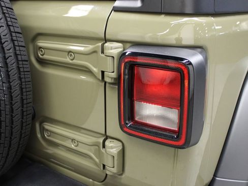 New 2026 Jeep Wrangler Sport S image 32