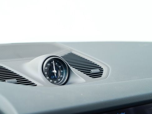 New 2026 Porsche Cayenne image 27