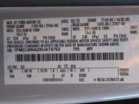 Used 2025 Ford Escape ST-Line Select AWD/4WD image 31