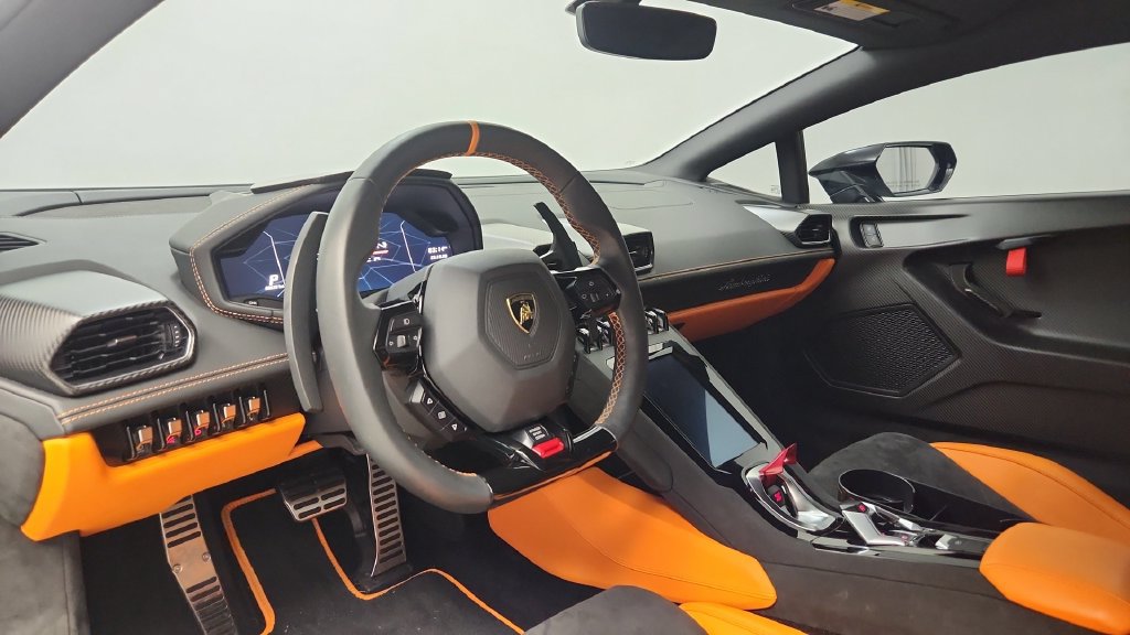 Used 2023 Lamborghini Huracan Tecnica RWD image 34