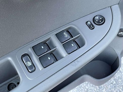 Used 2011 Chevrolet Malibu LS image 15