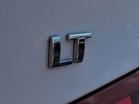 Used 2024 Chevrolet Malibu LT image 20