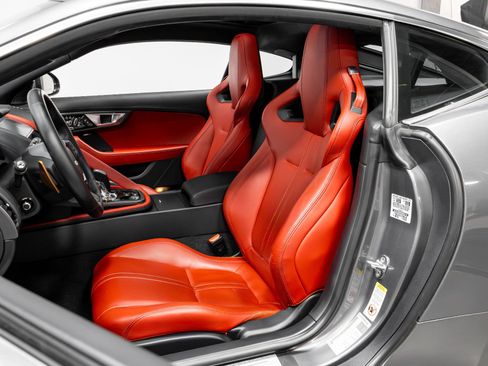 Used 2016 Jaguar F-TYPE S image 6