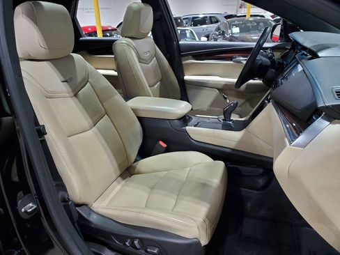 Used 2017 Cadillac XT5 Premium Luxury image 13
