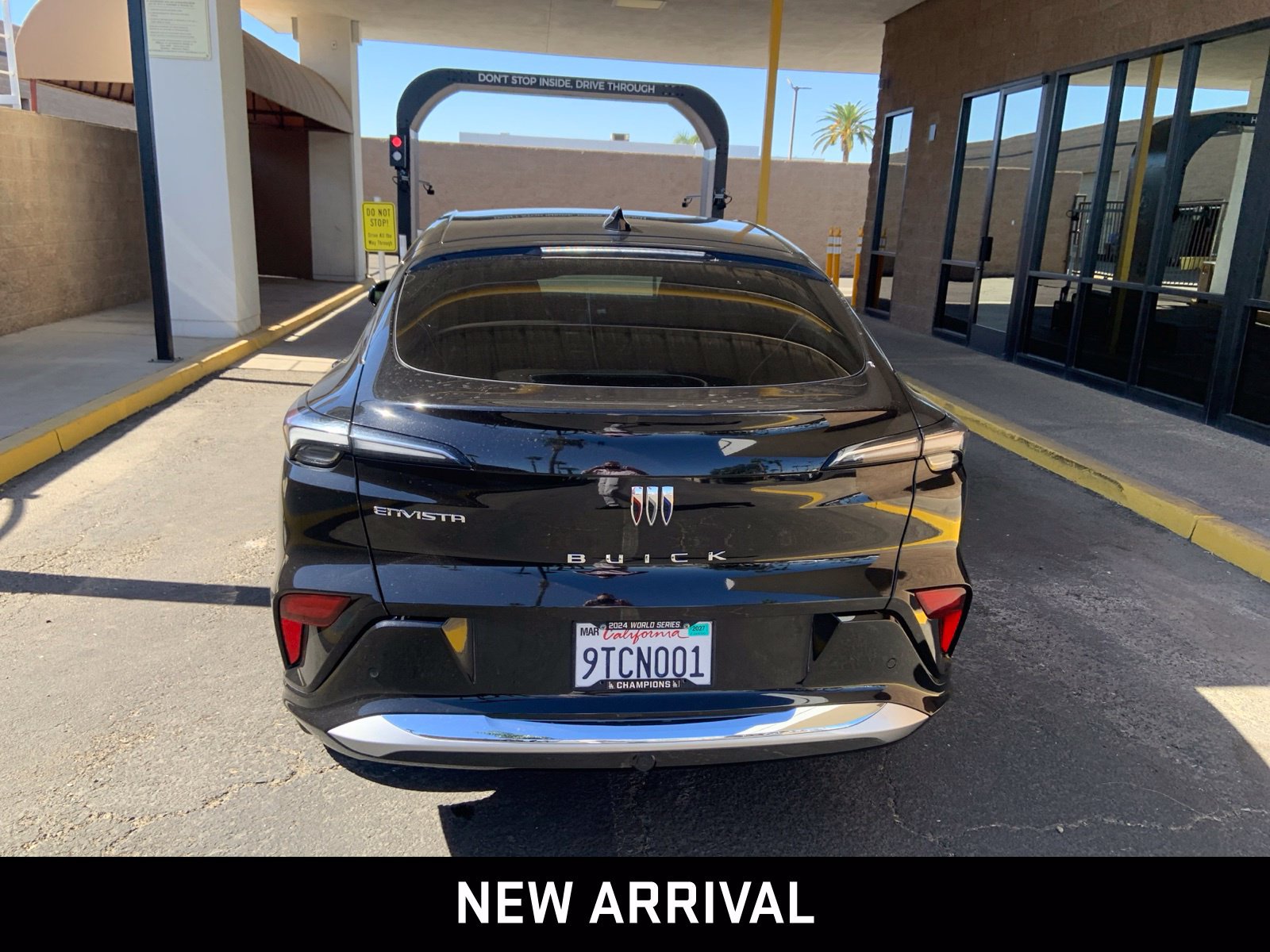 Certified 2025 Buick Envista Avenir FWD image 5