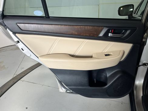 Used 2018 Subaru Outback 2.5i Limited AWD/4WD image 27