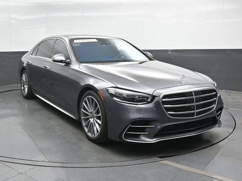 Used 2023 Mercedes-Benz S 580 4MATIC Sedan image 5