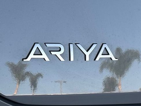 Used 2024 Nissan Ariya AWD image 11