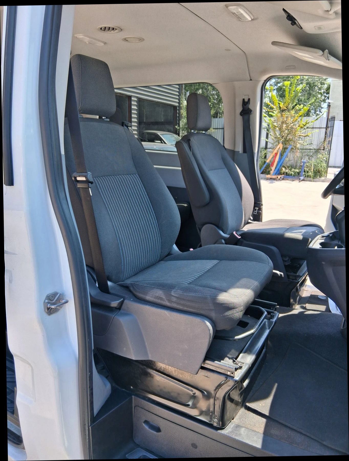 Used 2019 Ford Transit 150 XL RWD image 33