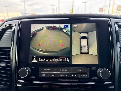 Used 2021 Nissan Titan PRO-4X w/ Pro-4x Convenience Package image 27