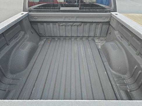 Used 2020 Chevrolet Colorado ZR2 image 28