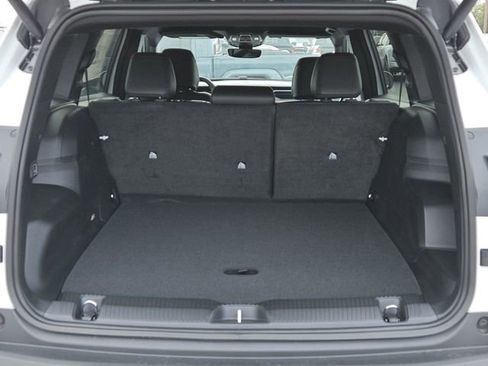 New 2026 Jeep Cherokee Limited AWD/4WD image 13