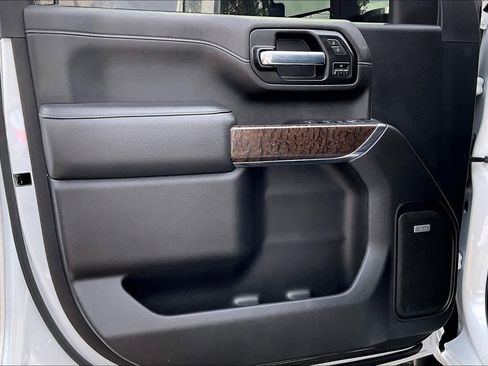 Certified 2022 GMC Sierra 3500 Denali w/ Denali Ultimate Package image 21