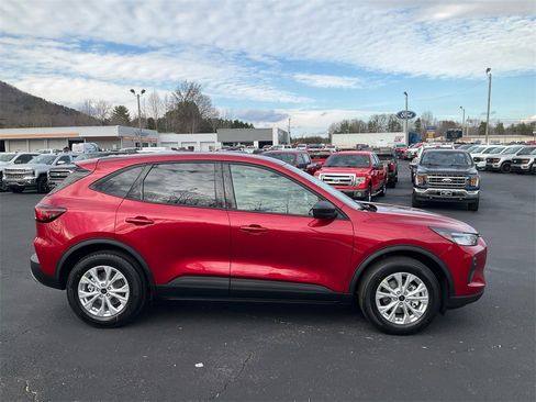 New 2026 Ford Escape Active w/ Cold Weather Package image 4