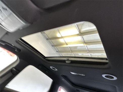 Used 2022 Buick Enclave Essence w/ Experience Buick Package image 22