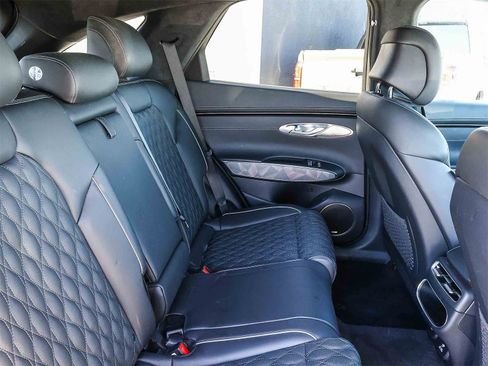 Used 2025 Genesis GV70 3.5T Sport w/ Sport Advanced Package image 19