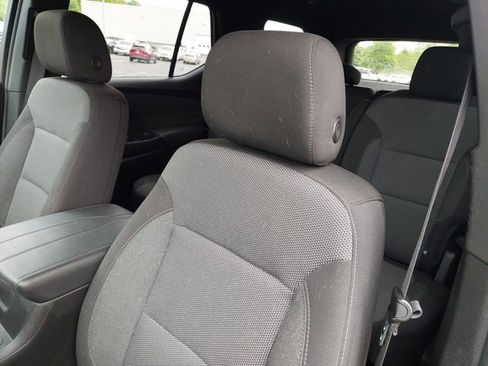 Used 2023 Chevrolet Traverse LT AWD/4WD image 6
