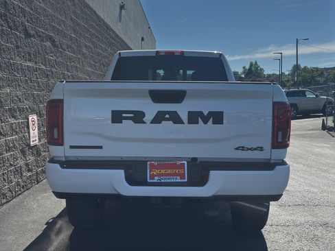 New 2026 RAM 2500 Big Horn AWD/4WD image 7