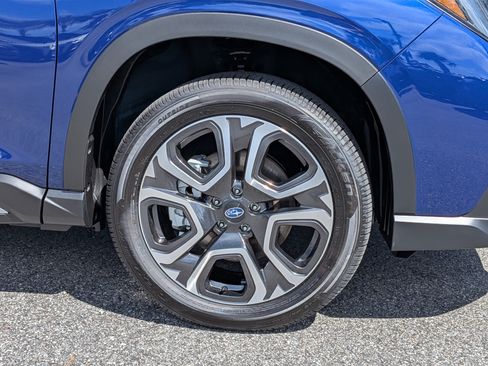 Certified 2026 Subaru Ascent Limited AWD/4WD image 11