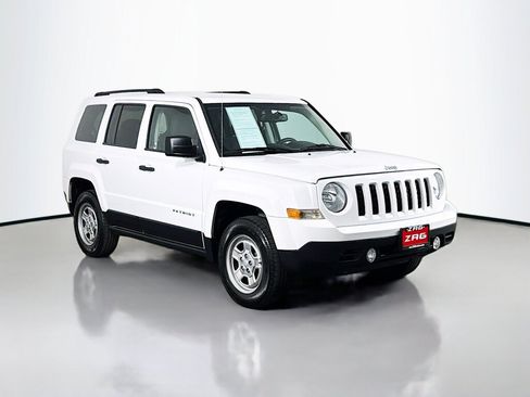 Used 2017 Jeep Patriot Sport AWD/4WD image 7