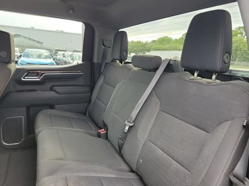 Used 2022 Chevrolet Silverado 1500 RST AWD/4WD image 13
