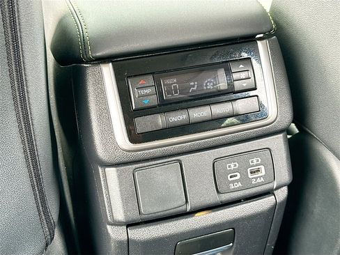 Used 2023 Subaru Ascent Onyx Edition image 25
