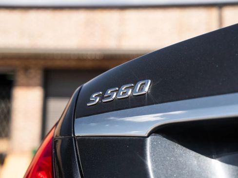 Used 2018 Mercedes-Benz S 560 Sedan image 15