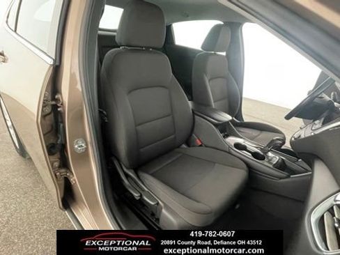 Used 2018 Chevrolet Malibu LT image 45