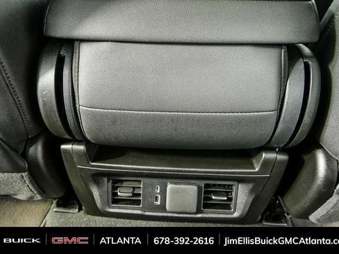 Used 2025 GMC Sierra 1500 SLT AWD/4WD image 18