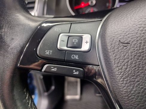 Used 2018 Volkswagen Golf Alltrack SEL image 24