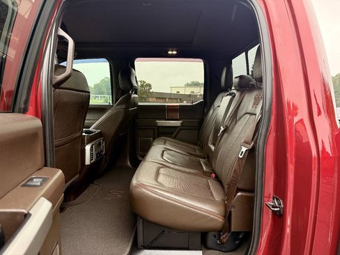 Used 2017 Ford F250 King Ranch w/ King Ranch Ultimate Package AWD/4WD image 16