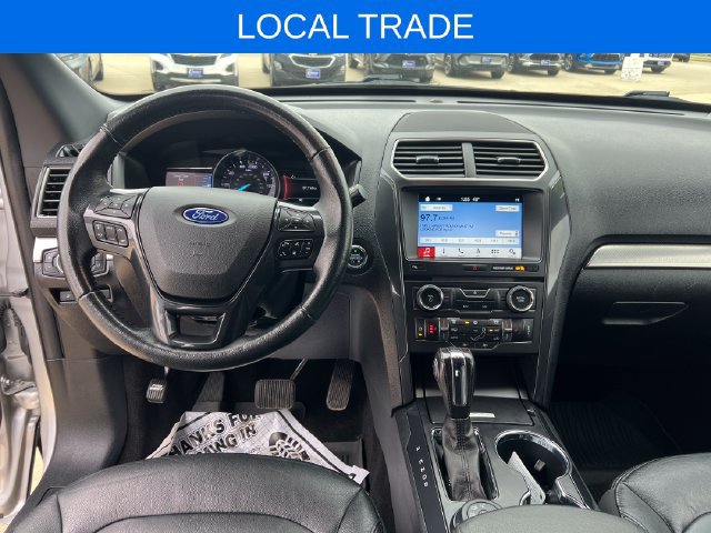 Used 2018 Ford Explorer XLT w/ Equipment Group 202A AWD/4WD image 21